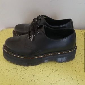 Platform Dr. Martens. Women's size 39 US 8